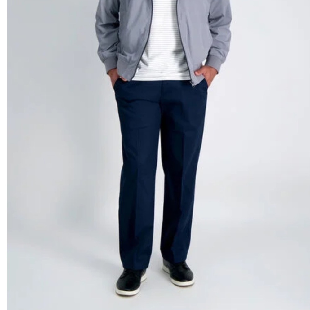 Hagger Premium No Iron Khaki Straight Fit in Dark Navy